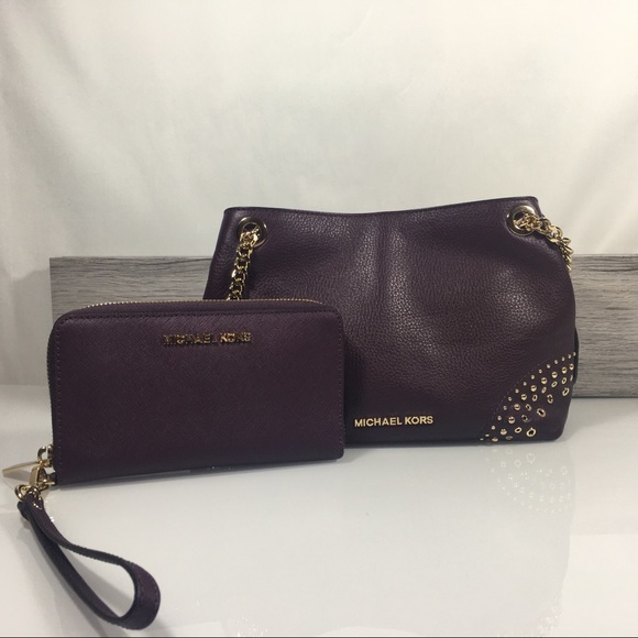 Michael Kors Purse & Wallet - Picture 1 of 8